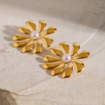 Gold color / 1 Pair Classic Retro Style Flower Shape Stainless Steel  Gold Color Inlay Artificial Pearls Women's Stud Earrings 